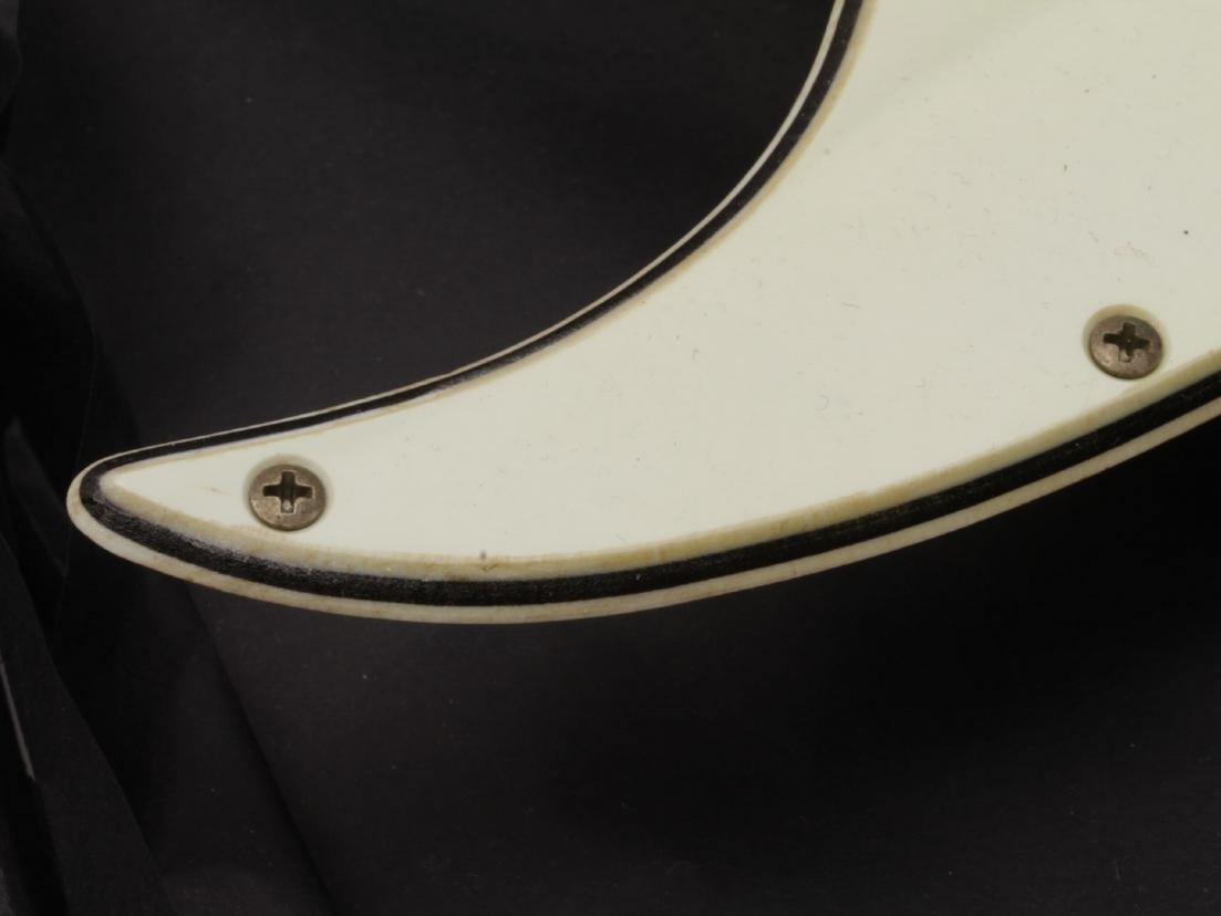 Vintage Bone compare to Ivory Jackplate